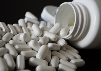 CONTRE LA TOUX, LA PLUPART DES MÉDICAMENTS SONT A ÉVITER