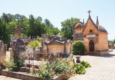 COMMENT ACHETER ET ENTRETENIR UNE CONCESSION FUNÉRAIRE